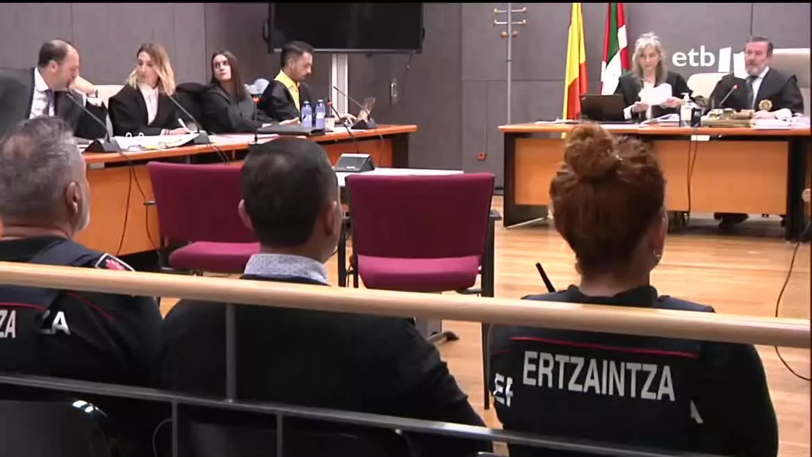 Según la última resolución de la Audiencia Provincial de Bizkaia, los jueces consideran que existen indicios de homicidio y han reabierto la causa de la muerte de un profesor de música de un conservatorio bilbaíno. El abogado de Gehitu interpuso el recurso y ha valorado "positivamente" la decisión.