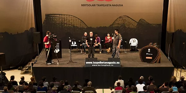 Campeonato de Bertsolarismo de Euskal Herria. Foto: Galder Izagirre (Xenpelar dokumentazio zentroa)