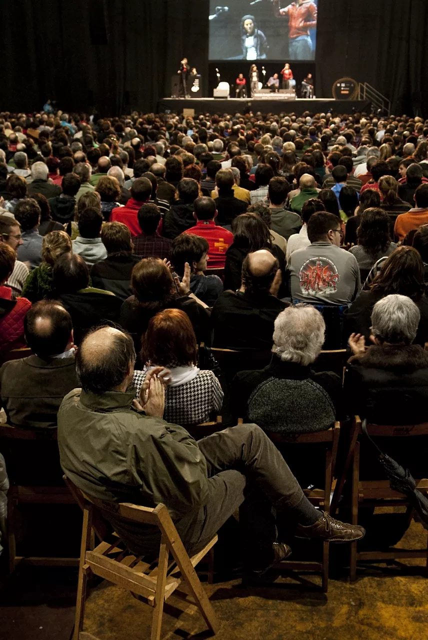 Campeonato de Bertsolarismo de Euskal Herria. Foto: Galder Izagirre (Xenpelar dokumentazio zentroa)
