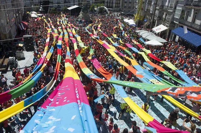 Gasteizen, atzo, erabakitzeko eskubidearen alde egin zen ekitaldia.