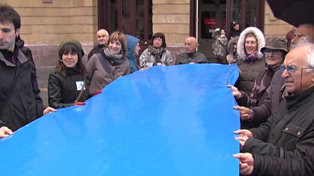 Acto de la plataforma Gure Esku Dago, hoy, en Bilbao. Foto: ETB