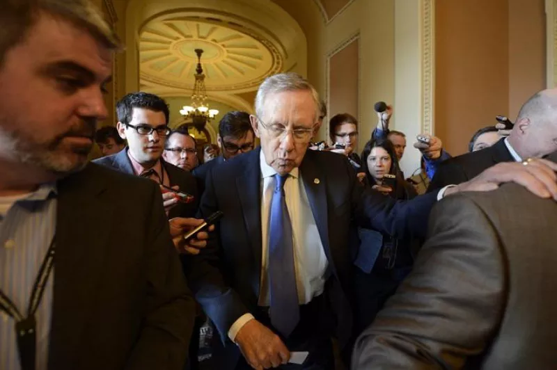Harry Reid demokrata errepublikanoekin bilera izan ondoren. Argazkia: EFE