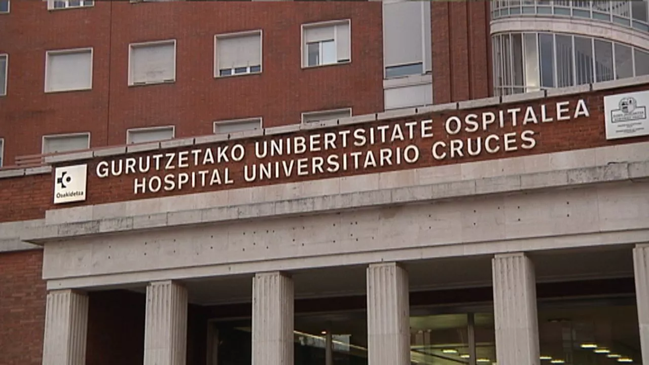 Gurutzetako Ospitalean dago biktima ingresatuta. Argazkia: EITB Media
