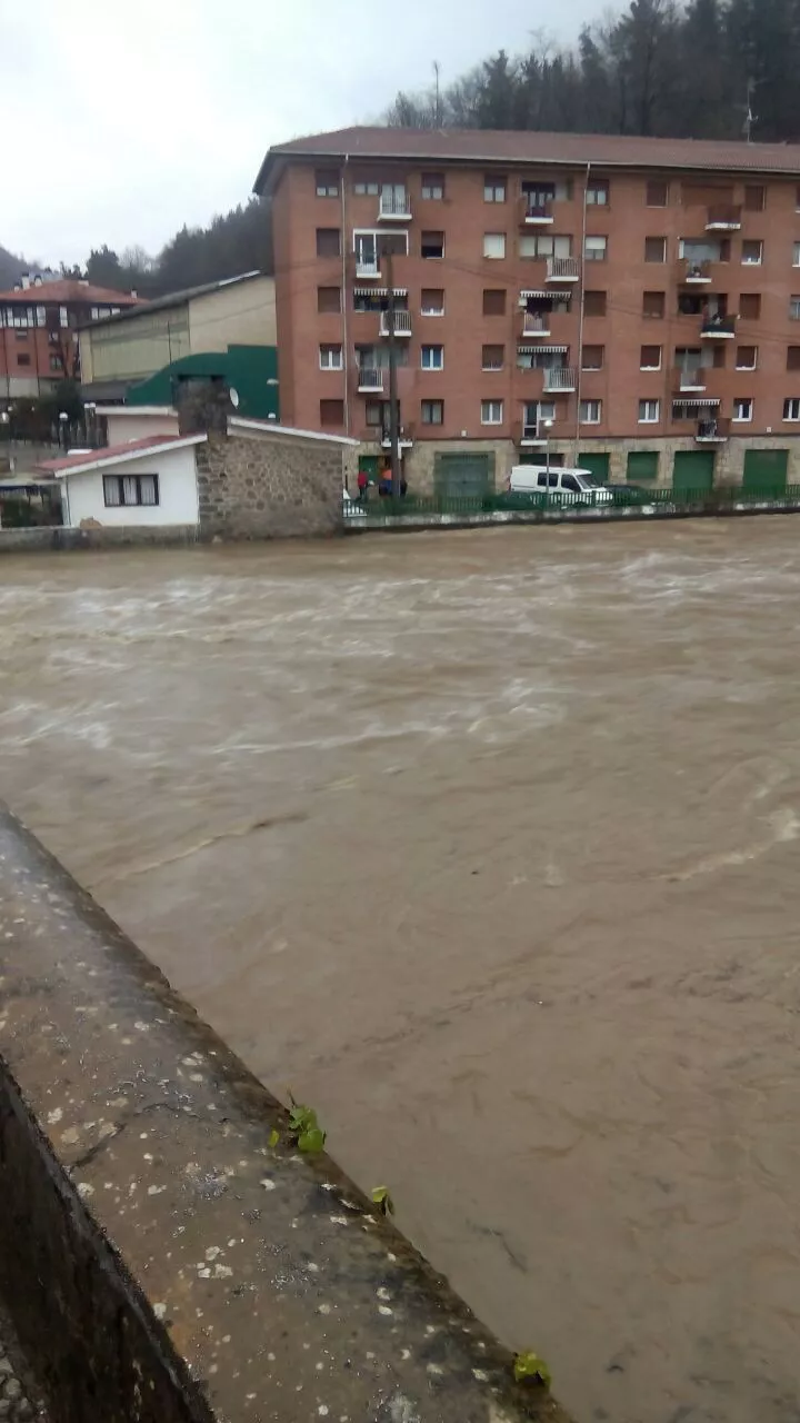 Río Cadagua a la altura de Güeñes. Foto: Iñaki Campo