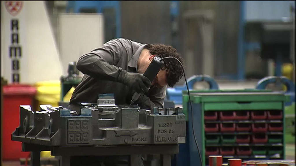 Operario industrial. Imagen extraída de un vídeo de EITB.