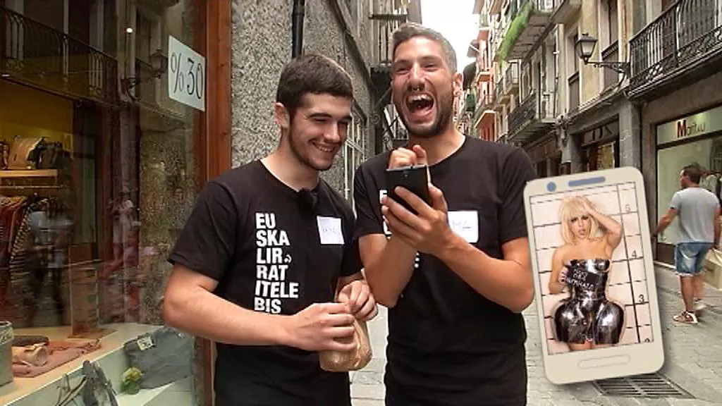 Isma Kemen Hi selfie