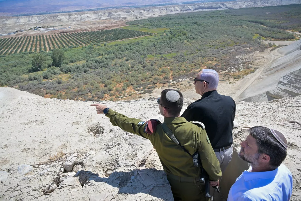 El ministro de Finanzas de Israel, Bezalel Smotrich, ha anunciado un plan para construir más de 3000 nuevas viviendas como parte del controvertido plan urbanístico para conectar Jerusalén Este con el asentamiento de Maale Adumim.