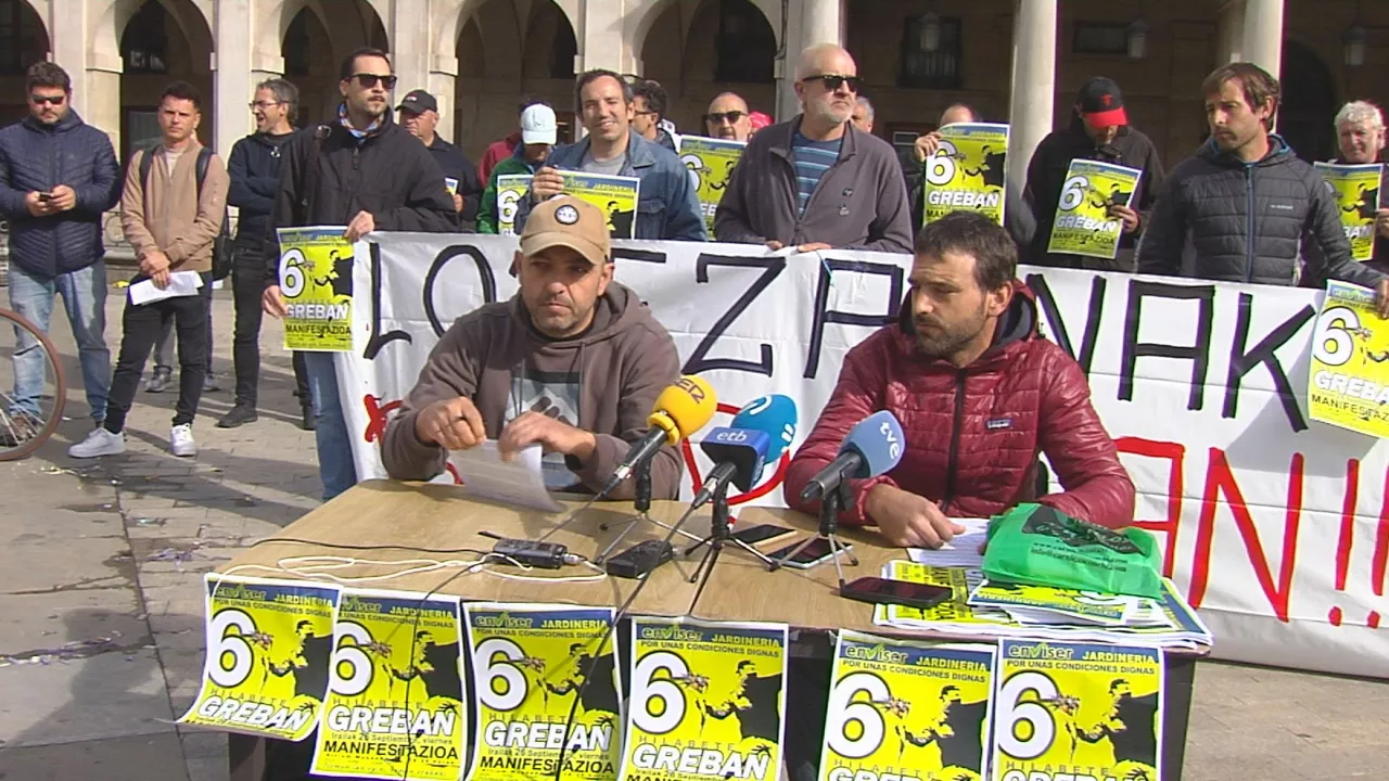 Rueda de prensa de los jardineros de Vitoria-Gasteiz