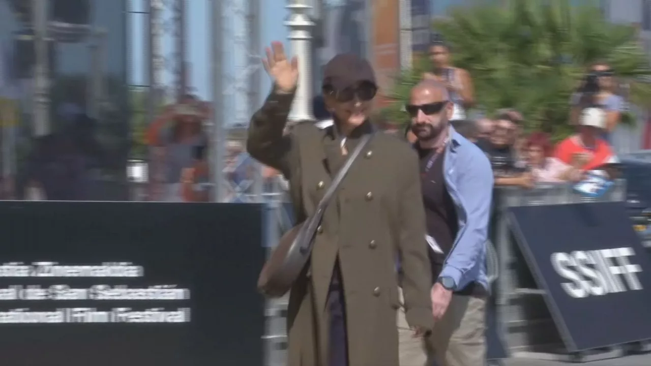Juliette Binoche aktorea Donostiara iritsi da