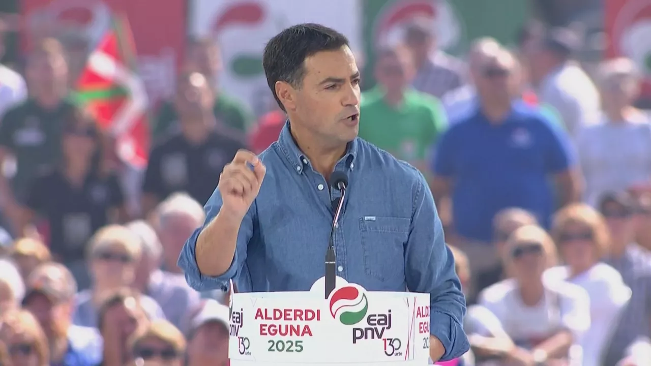 El lehendakari aboga por fortalecer el Autogobierno y trabajar por cada una de las competencias pendientes