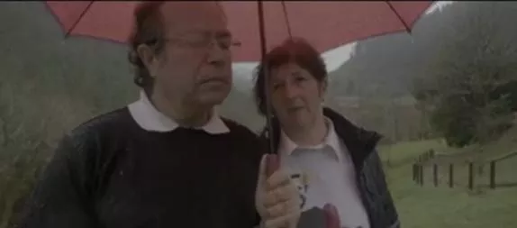 Manu Cabacas eta Josefina Liceranzu. 'Iñigo Cabacas noiz arte' dokumentalaren une bat