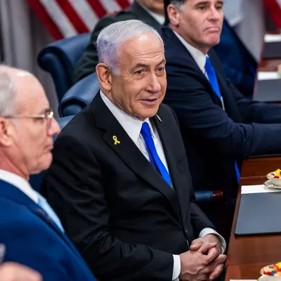 ARLINGTON (United States), 09/07/2025.- Israeli Prime Minister Benjamin Netanyahu (C) delivers remarks during a meeting with US Secretary of Defense Pete Hegseth(not pictured) at the Pentagon in Arlington, Virginia, USA, 09 July 2025. EFE/EPA/SHAWN THEW
