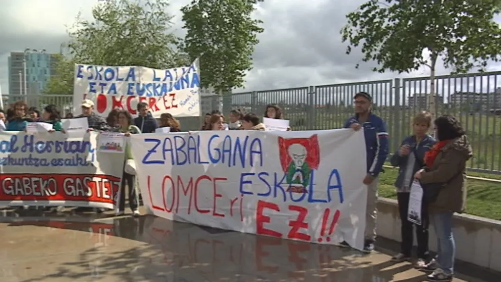 La Ampa ha convocado protestas contra la prueba piloto de Educación. Foto: EiTB