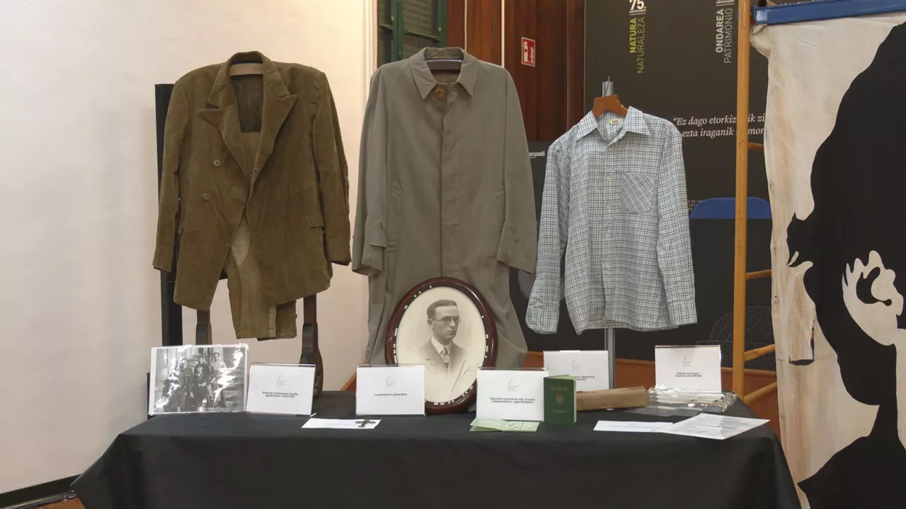 Monzon-Olaso Etxe Museoko bilduma 
aberasteko egitasmoa aurkeztu dute