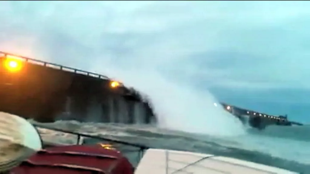 Grandes olas en Getxo. EITB.