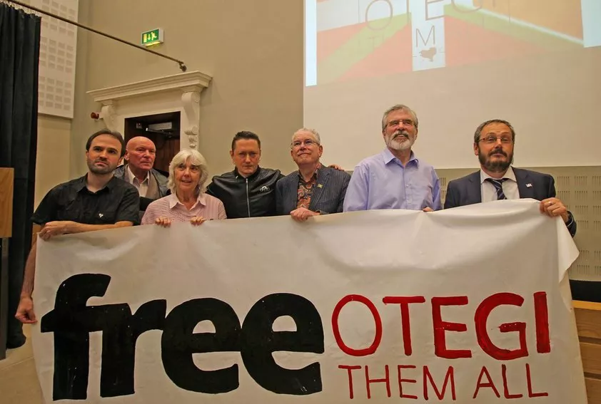 Presentación de 'El llamamiento irlandés por la liberación de Arnaldo Otegi'. Foto: An Phoblacht