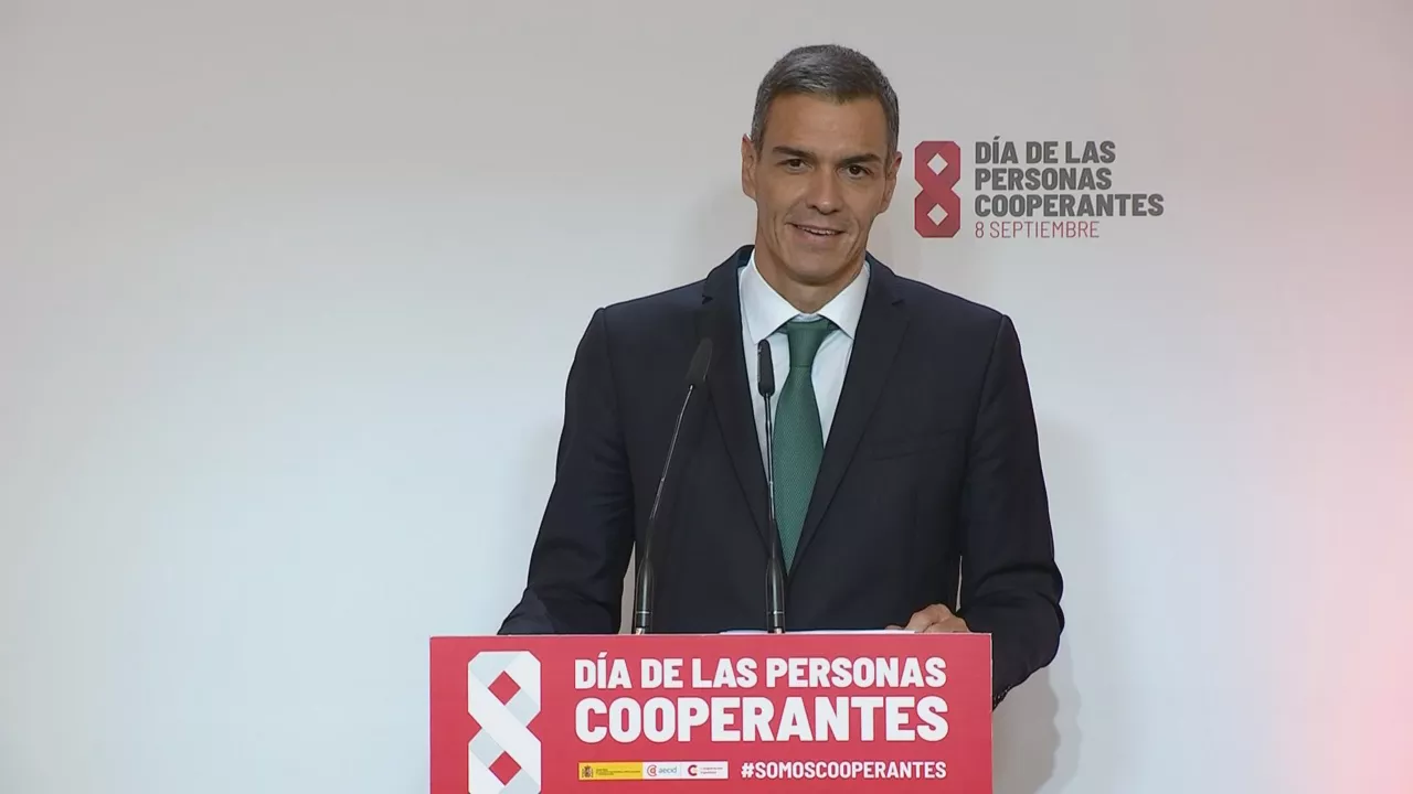 Sánchez reivindica la inversión en cooperación al desarrollo, y "no un 5% en defensa", para garantizar la seguridad