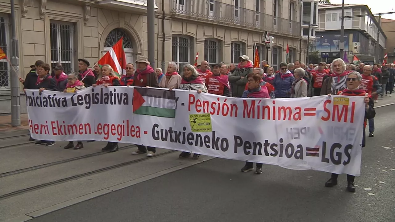 Manifestación de pensionistas en Vitoria Gasteiz