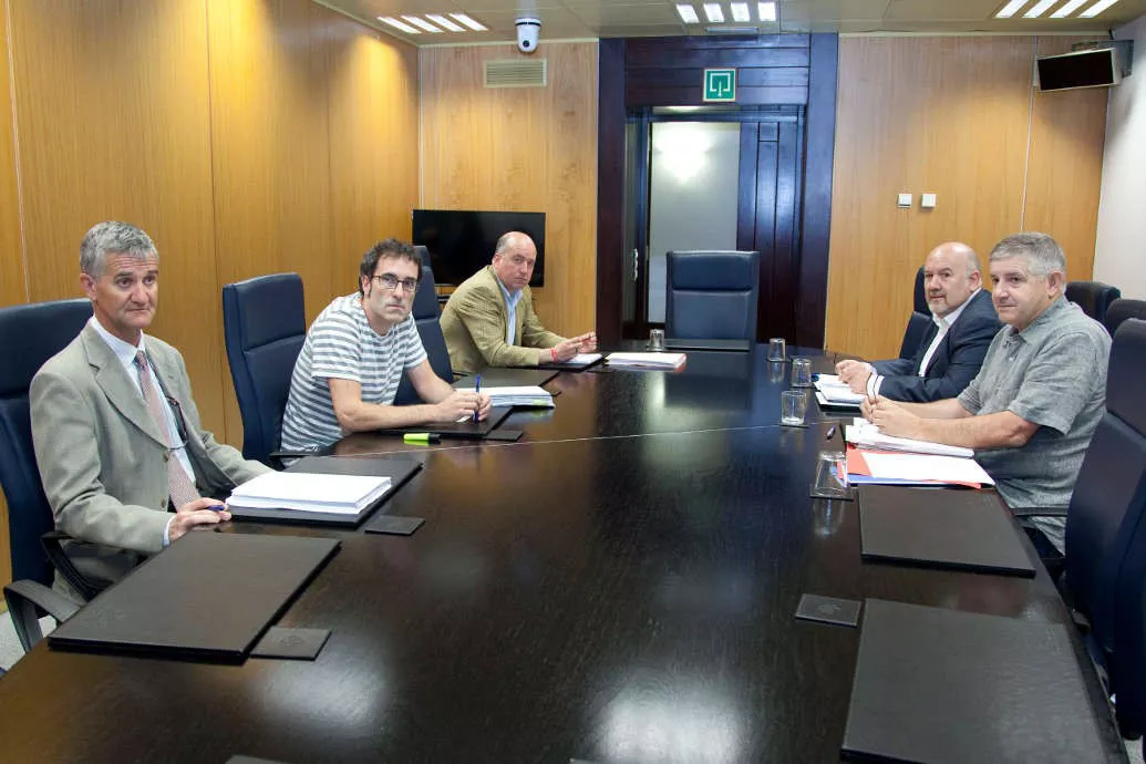 Ponencia del Parlamento vasco sobre víctimas policiales. Foto: Parlamento vasco