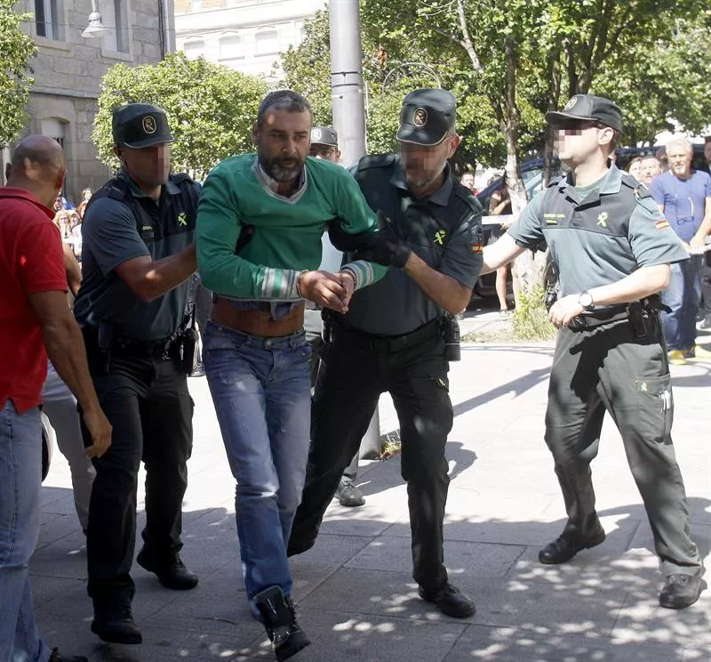 El presunto autor, a la llegada al Juzgado. Foto: EFE