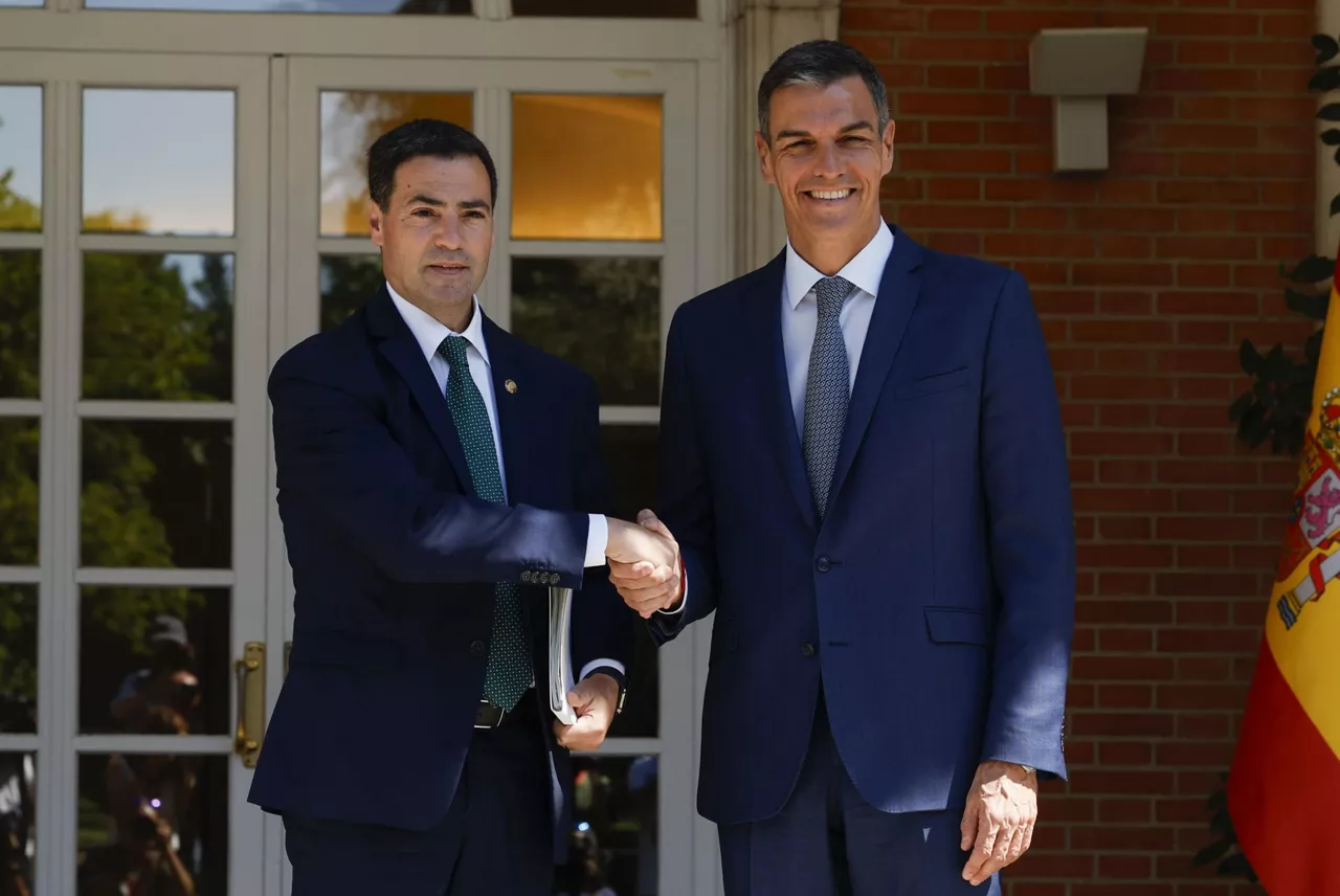 Imanol Pradales Pedro Sánchez