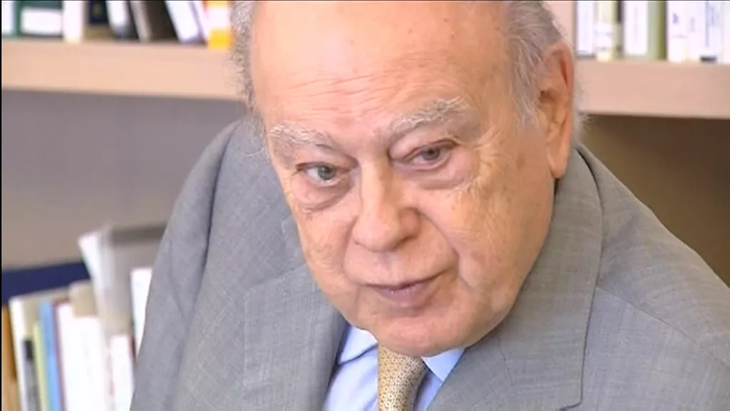 Todos los grupos menos CiU pedirán comisión sobre Pujol en el Parlament