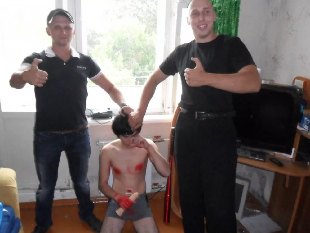 Neonazi talde batek egindako erasoa. Argazkia: Spectrum Human Rights Alliance