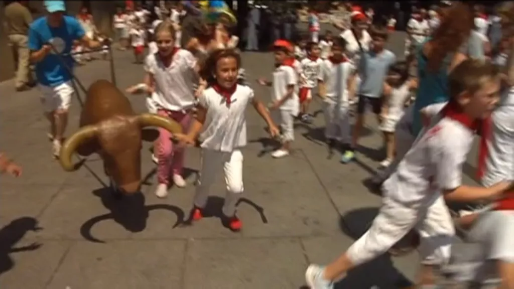 Las y los txikis tienen también su espacio en San Fermín.