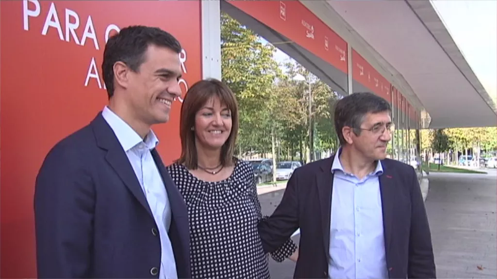 Pedro Sanchez, Idoia Mendia eta Patxi Lopez. Artxiboko irudia: EiTB