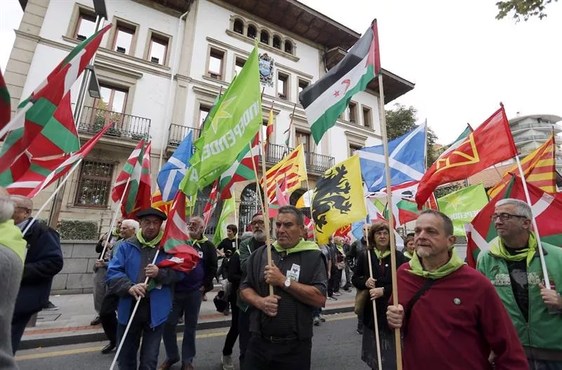 Indepentistak sarearen ekitaldia Sestaon, 2016ko urriaren 12an. Argazkia: EFE