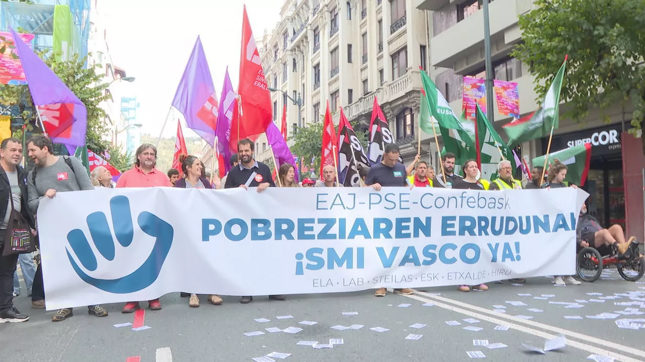 Sindicatos vascos reclaman al Gobierno Vasco que apoye la ILP por un salario mínimo propio