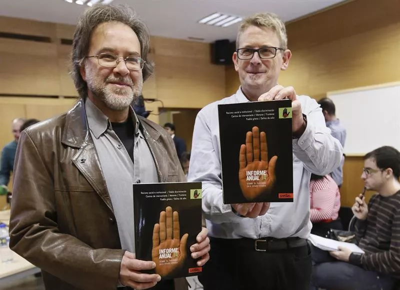 Representantes de Sos Racismo, hoy.