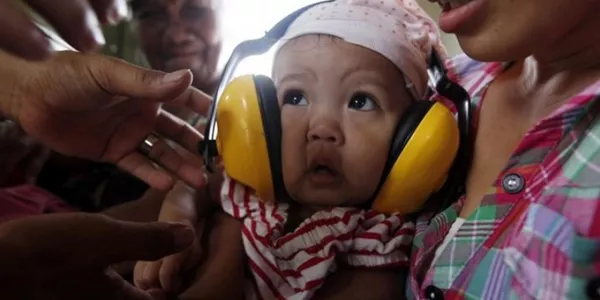 El tifón Haiyan azota las islas Filipinas. Foto: EFE.