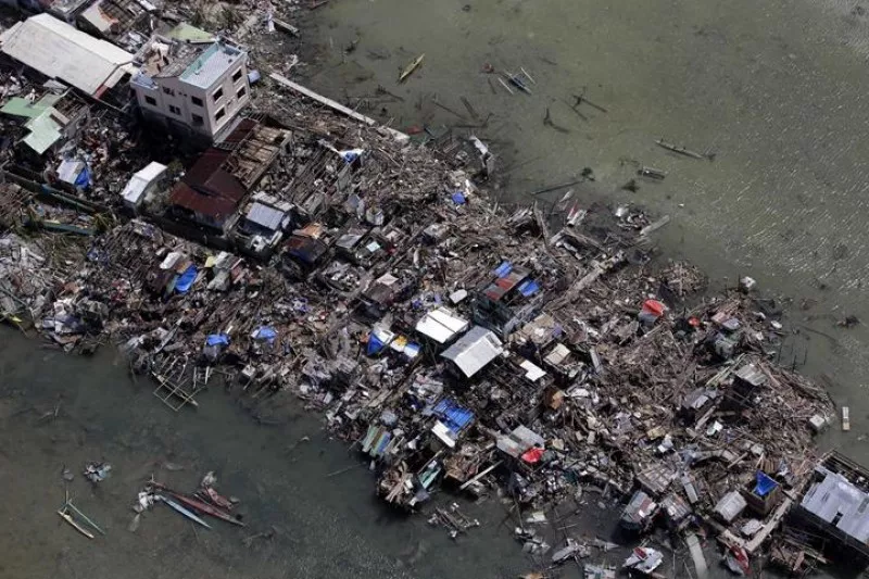 El tifón Haiyan azota las islas Filipinas. Foto: EFE.