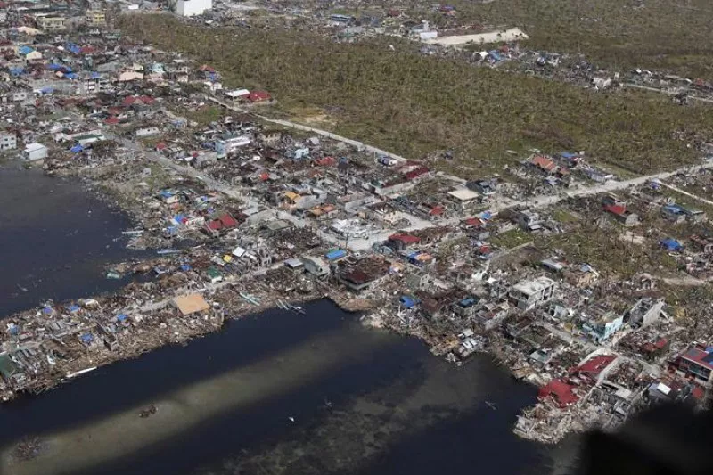 El tifón Haiyan azota las islas Filipinas. Foto: EFE.