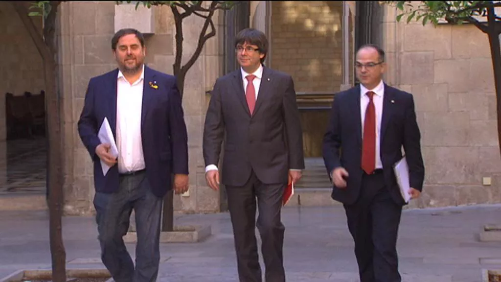 Junqueras, Puigdemont eta Turull, artxiboko irudi batean.