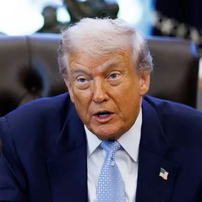 WASHINGTON (United States), 17/11/2025.- US President Donald Trump speaks during a meeting with White House Task Force on the FIFA World Cup 2026 at the White House in Washington, DC, USA, 17 November 2025. EFE/EPA/WILL OLIVER / POOL
