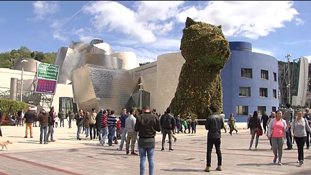 Turistak Guggenheimen