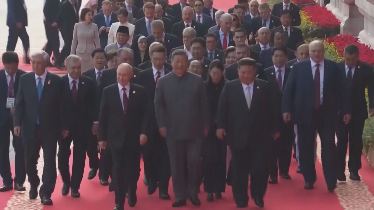 Putin eta Xi 150 urte arte bizitzeaz eta hilezkotasunaz mintzatu dira