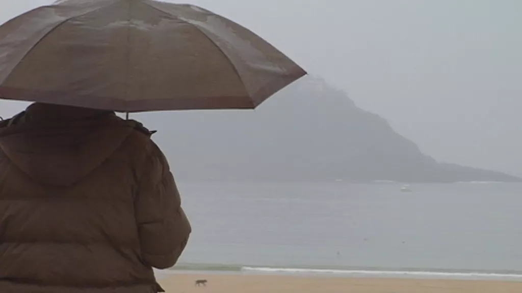 15 litro ur pilatuko dira metro karratuko, ordubetean. EiTB