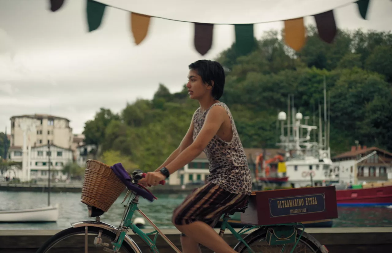 "Ultramarino" Maren Zubeldia eta Silvina Guglielmottiren film laburra