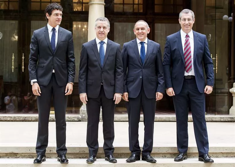 Unai Rementeria, Iñigo Urkullu, Ramiro González y Markel Olano, en una reunión anterior. EFE