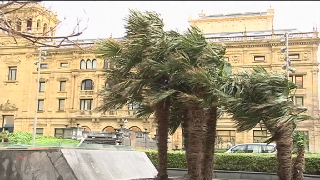 El viento está causando muchos problemas los últimos meses.