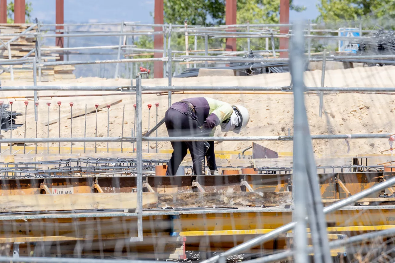 El precio de la vivienda nueva se incrementó un 6,5 % en Euskadi en el primer semestre de 2025 respecto al mismo periodo del año anterior y se sitúa de media en 3450 euros el metro cuadrado.
