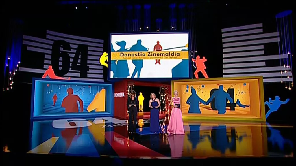 inaugurazio gala inauguración Cayetana Guillén Cuervo Emma Suárez Mireia Gabilondo