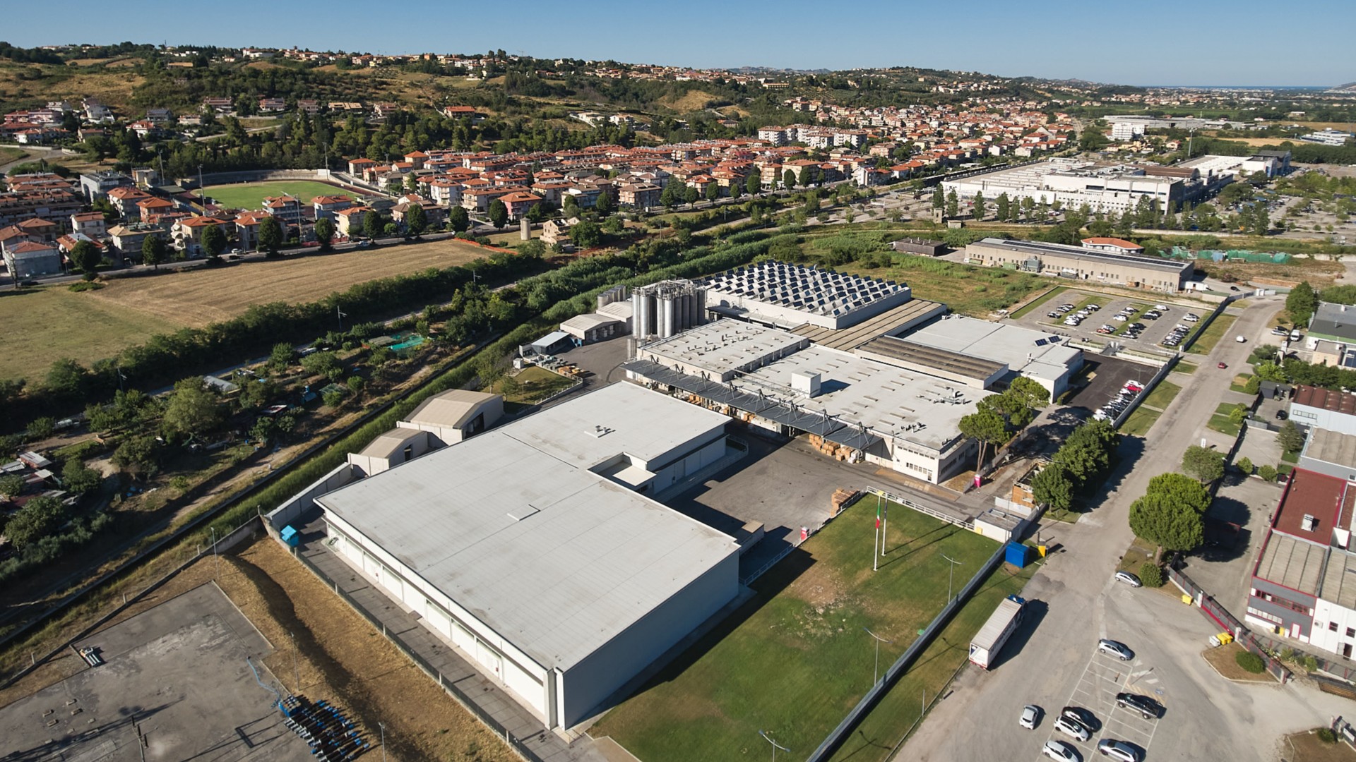 Ascoli Piceno sito produttivo Finproject Versalis Eni
