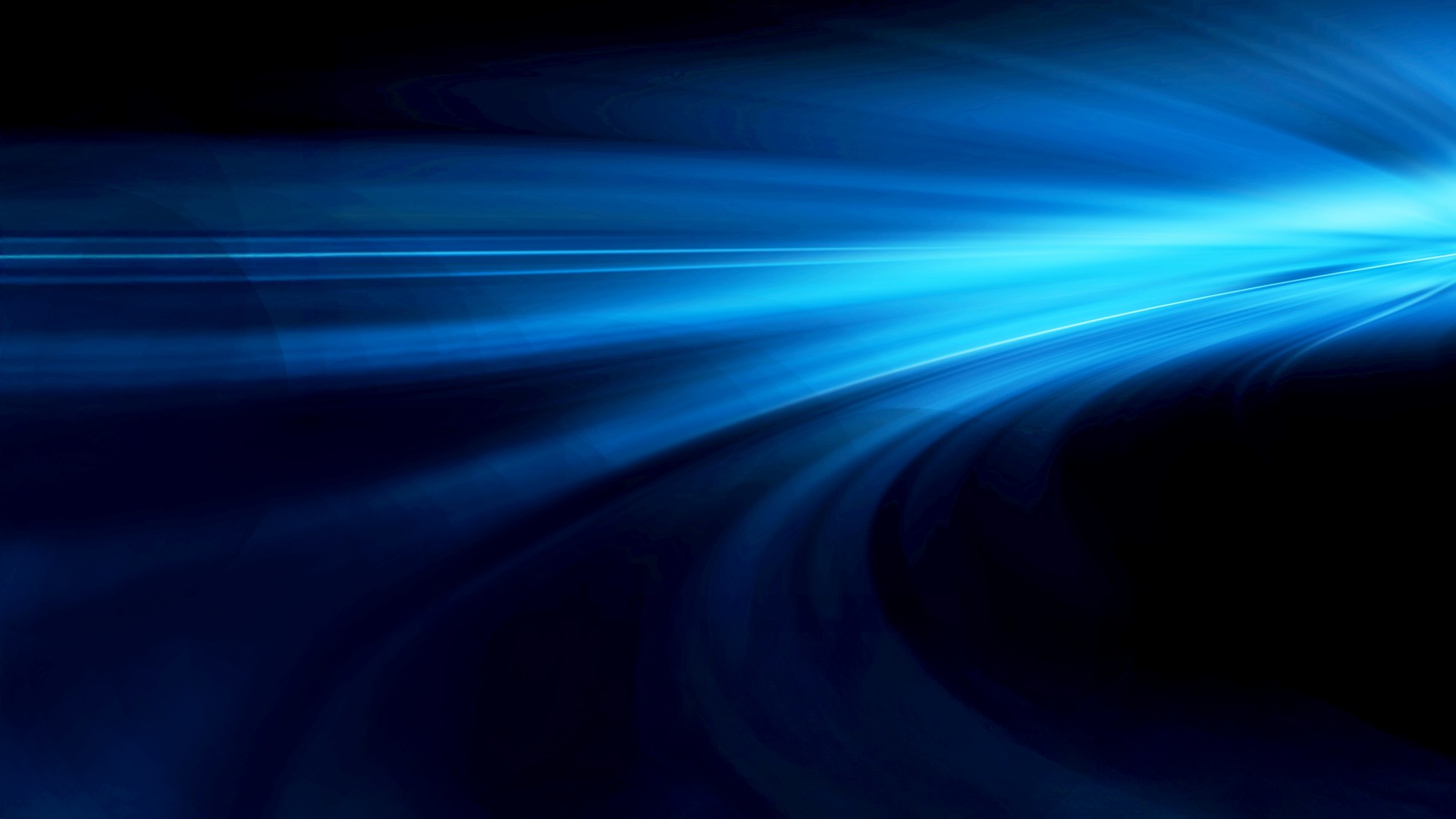 Scia luminosa astratta di colore blu su sfondo nero, con linee curve e sfumature che creano un effetto di movimento e velocità.