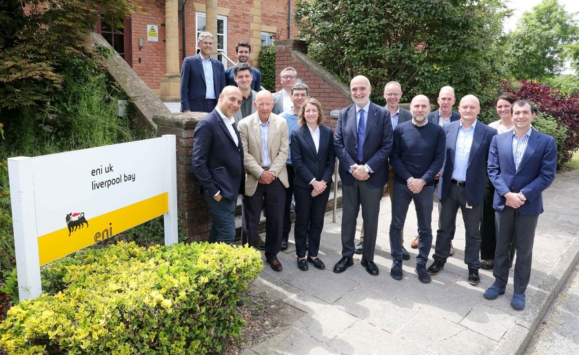 Delegazione guidata dall'Ambasciatore italiano nel Regno Unito, Inigo Lambertini, in visita presso alcuni impianti del progetto HyNet  