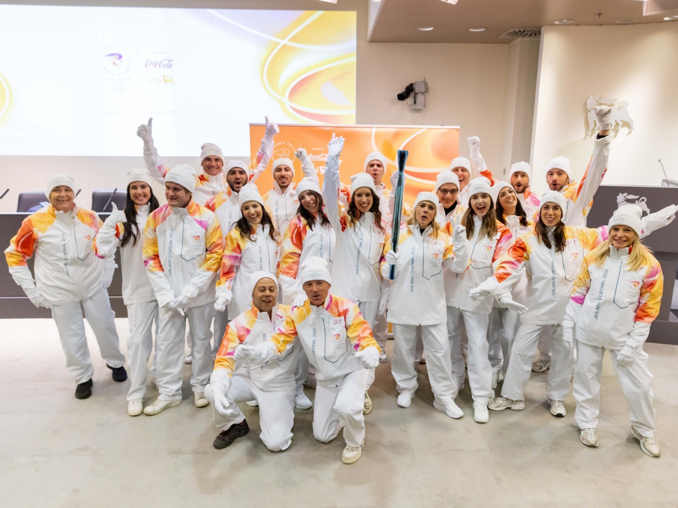 I tedofori durante la tappa del Viaggio della Fiamma Olimpica a Roma