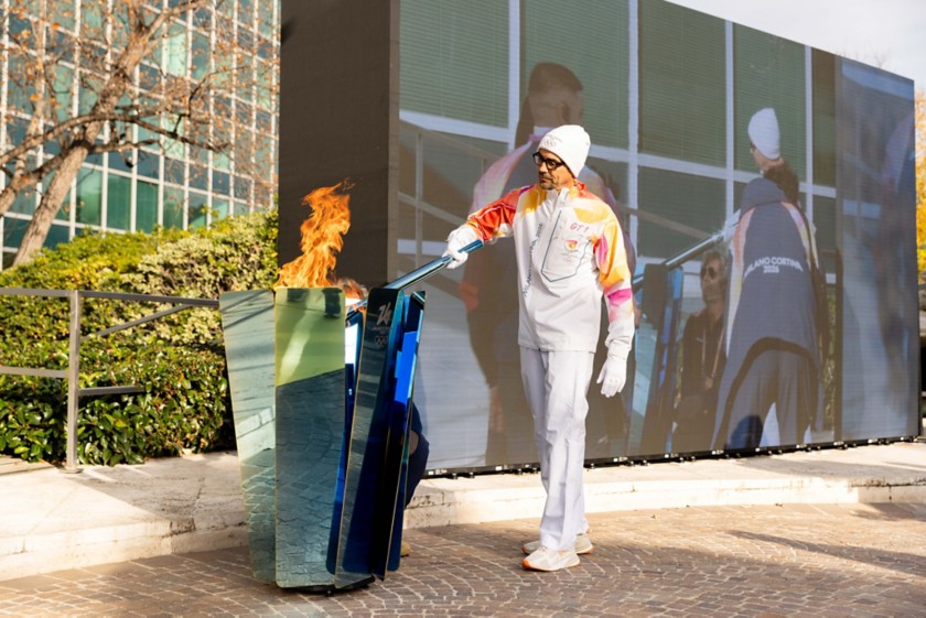 L'accensione della Torcia Olimpica durante la prima tappa a Roma